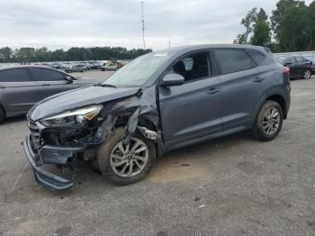  Salvage Hyundai TUCSON