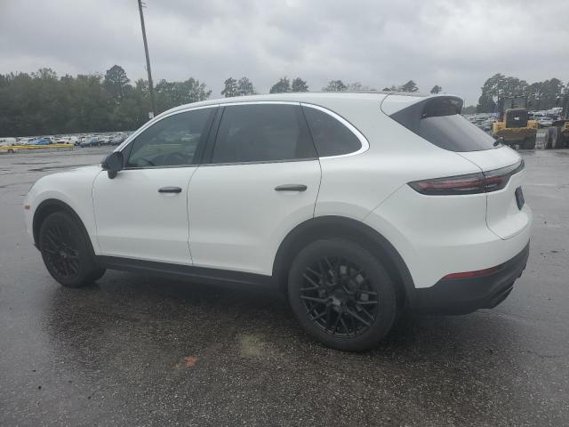 Porsche Cayenne Image 4