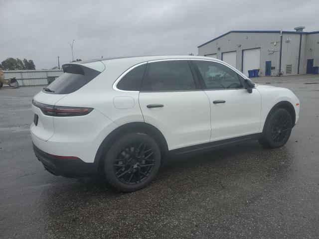 Porsche Cayenne Image 7