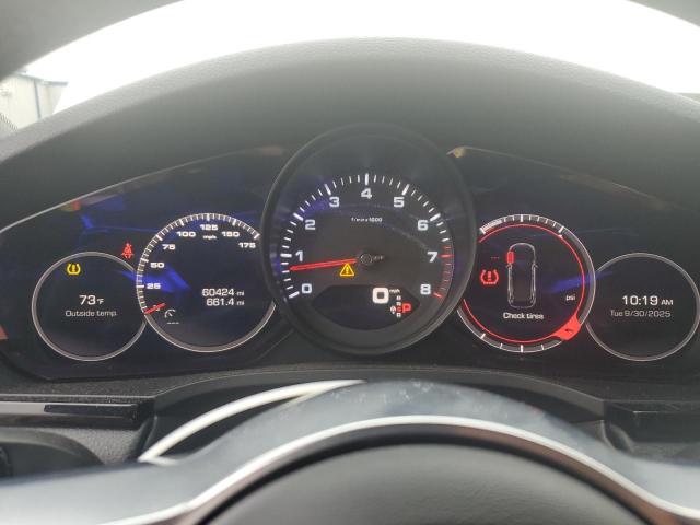 Porsche Cayenne Image 8