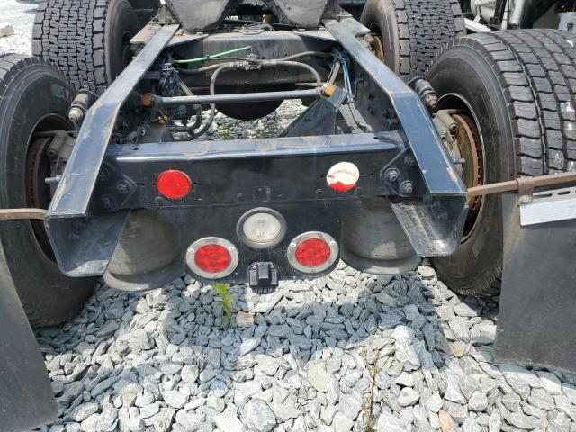 Freightliner Cascadia 1 Image 3