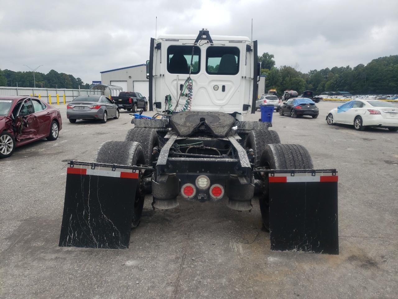 Freightliner Cascadia 1 Image 11