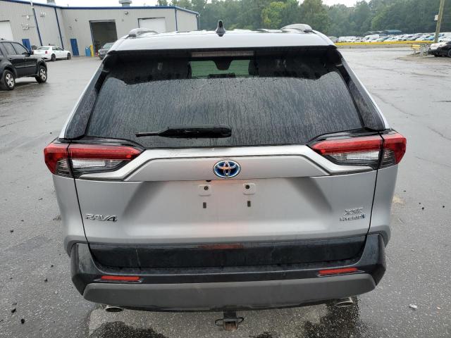 Toyota RAV4 Xse Image 12