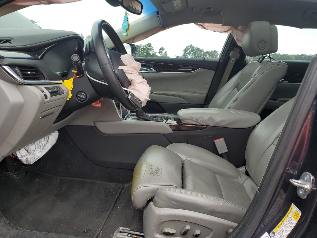 Cadillac XTS Premium Collection Image 10