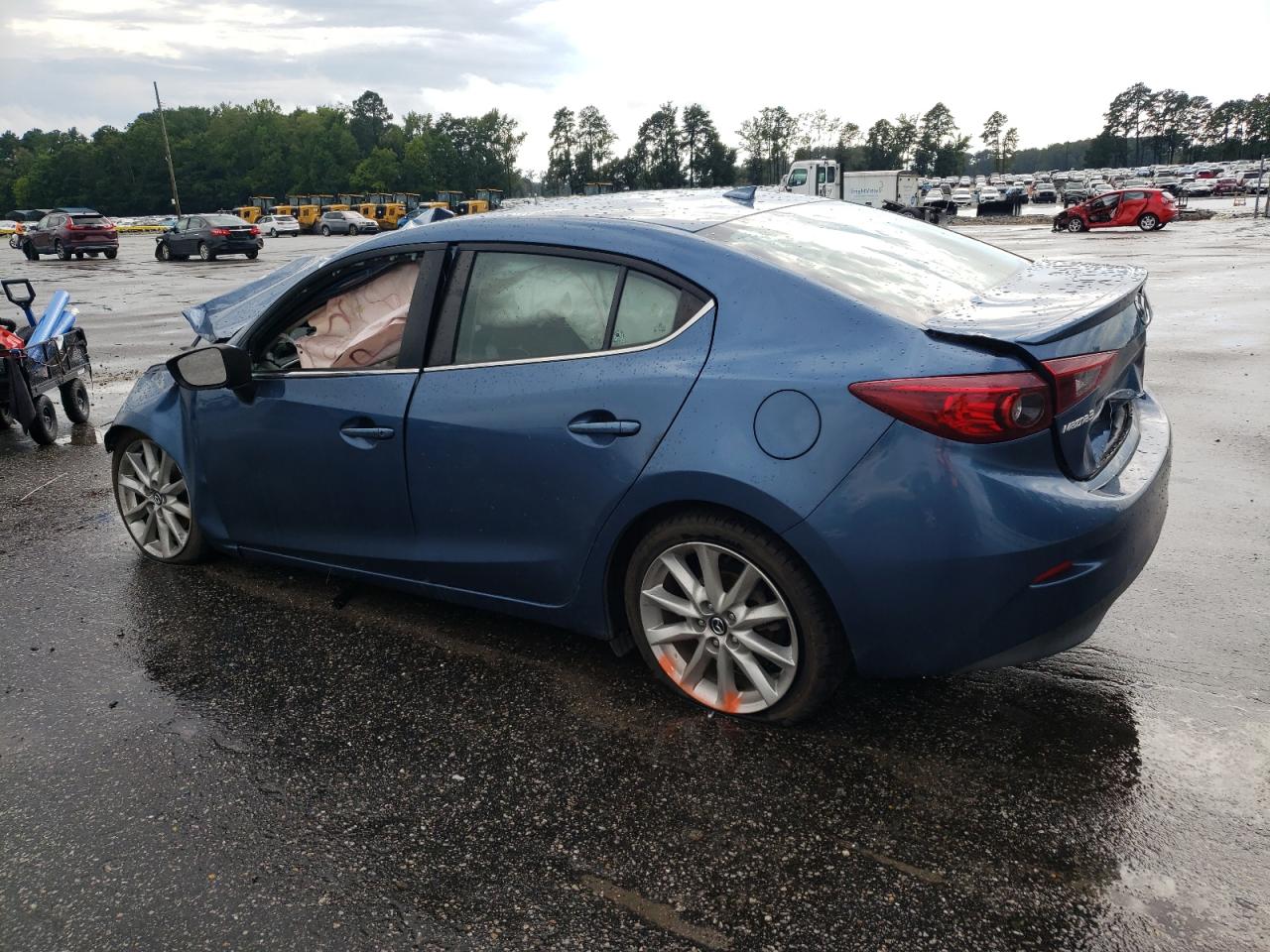 Mazda 3 Touring Image 3