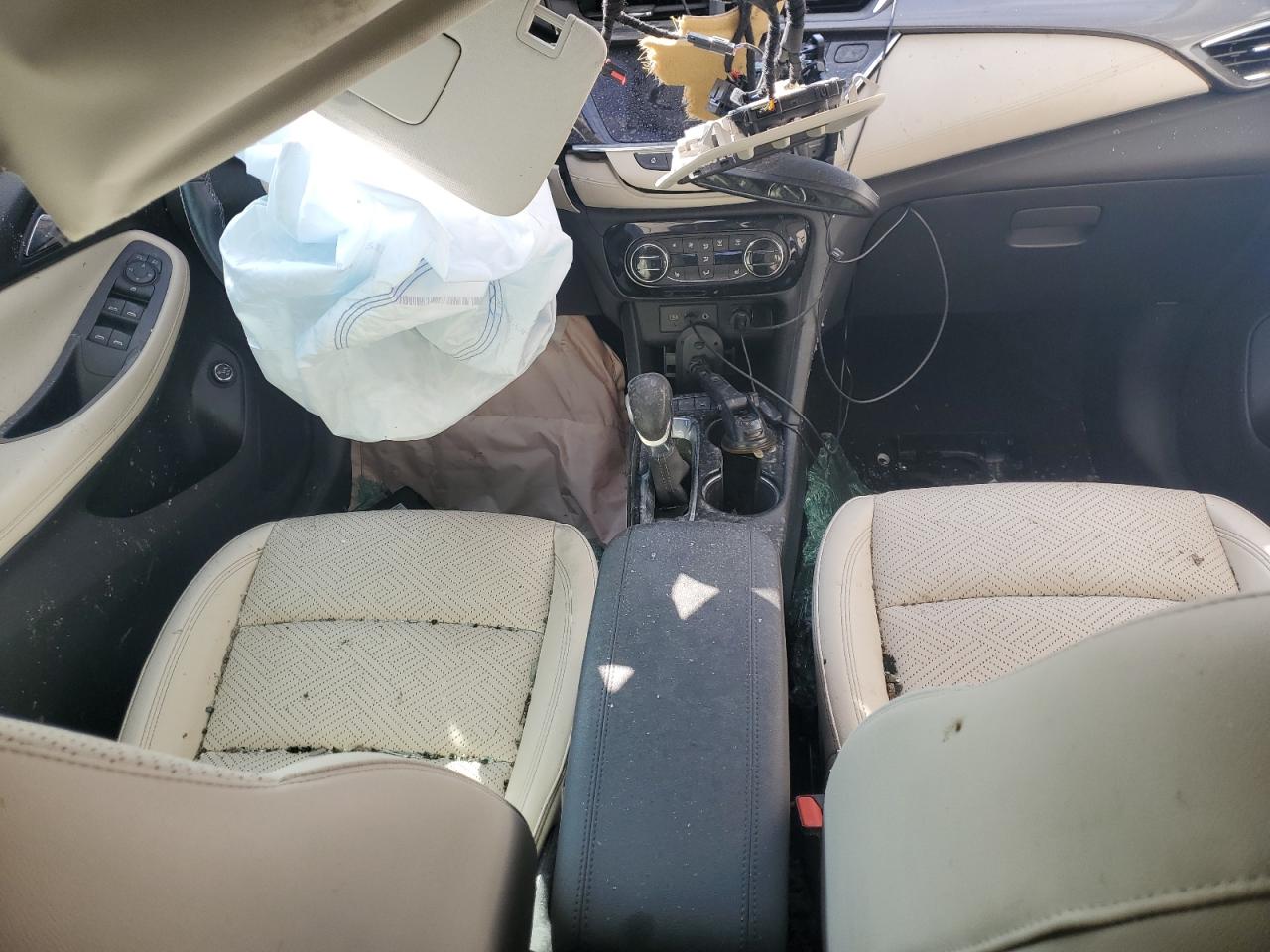 Buick Encore Essence Image 7