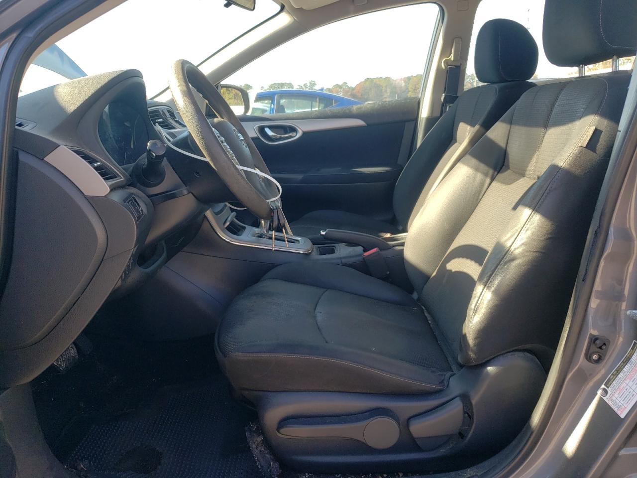 Nissan Sentra S Image 9