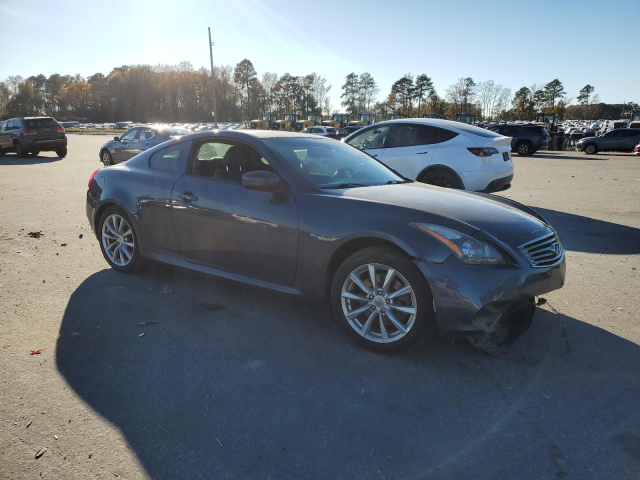 INFINITI G37 Base Image 3