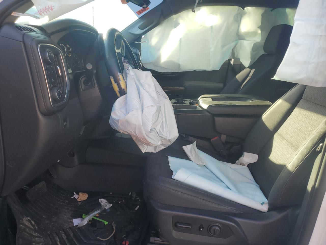 Chevrolet Silverado K1500 Lt Image 9