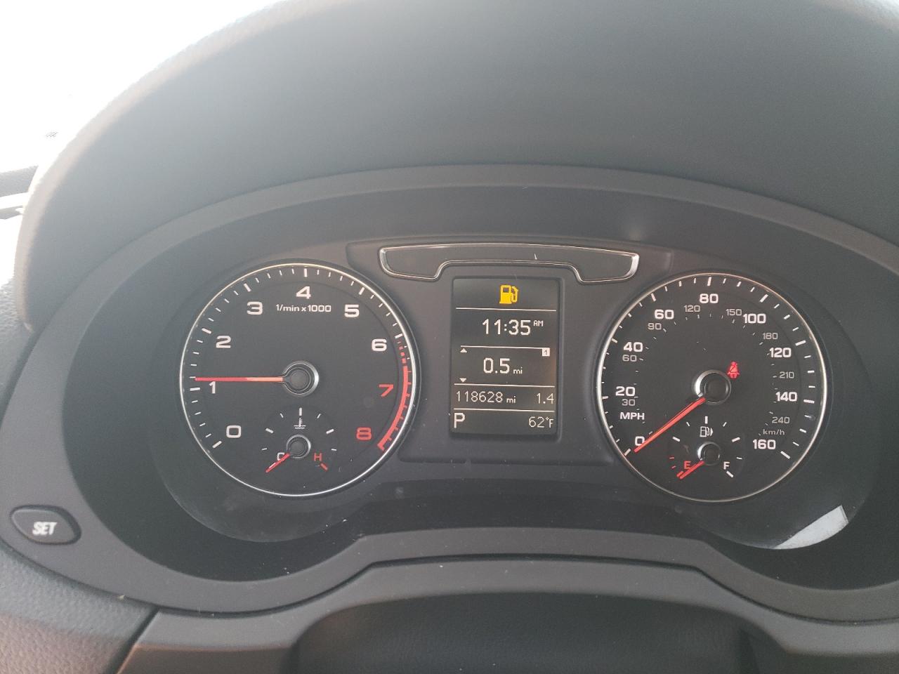 Audi Q3 Premium Image 11