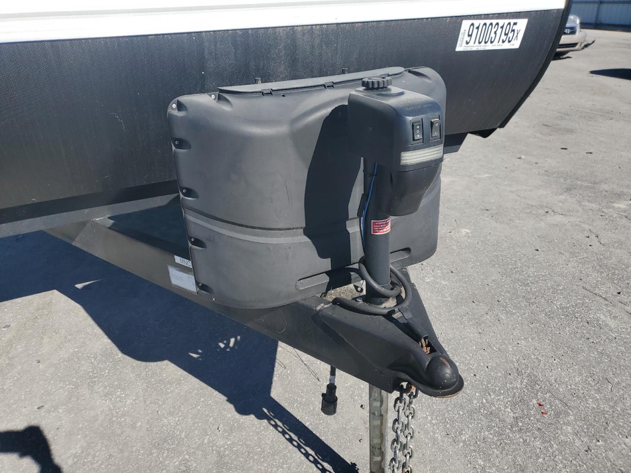 Coleman Lantern Lt Image 4