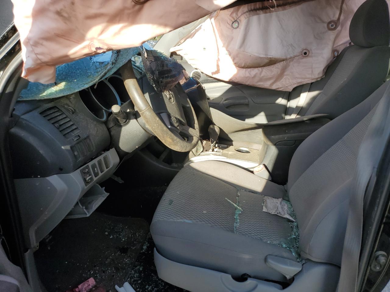 Toyota Tacoma Double Cab Prerunner Image 12