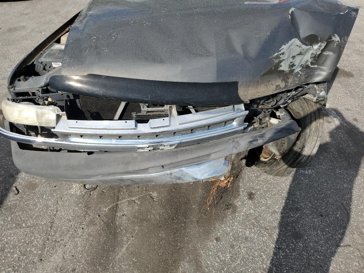 Chevrolet Tahoe C1500 Image 11