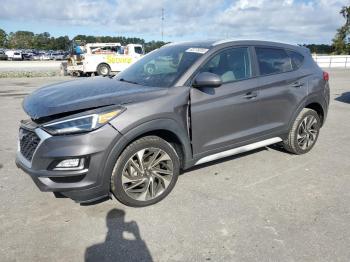  Salvage Hyundai TUCSON