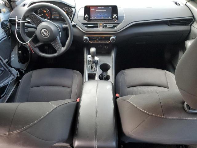 Nissan Altima S Image 9