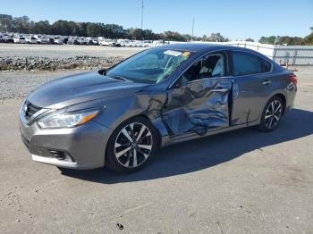  Salvage Nissan Altima