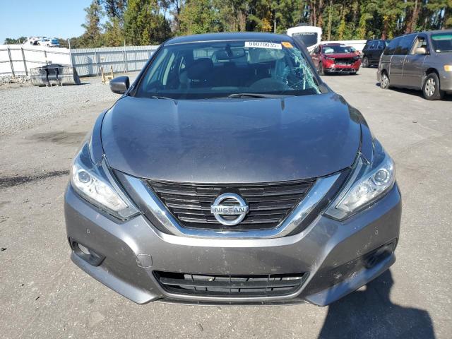 Nissan Altima 3.5sl Image 11