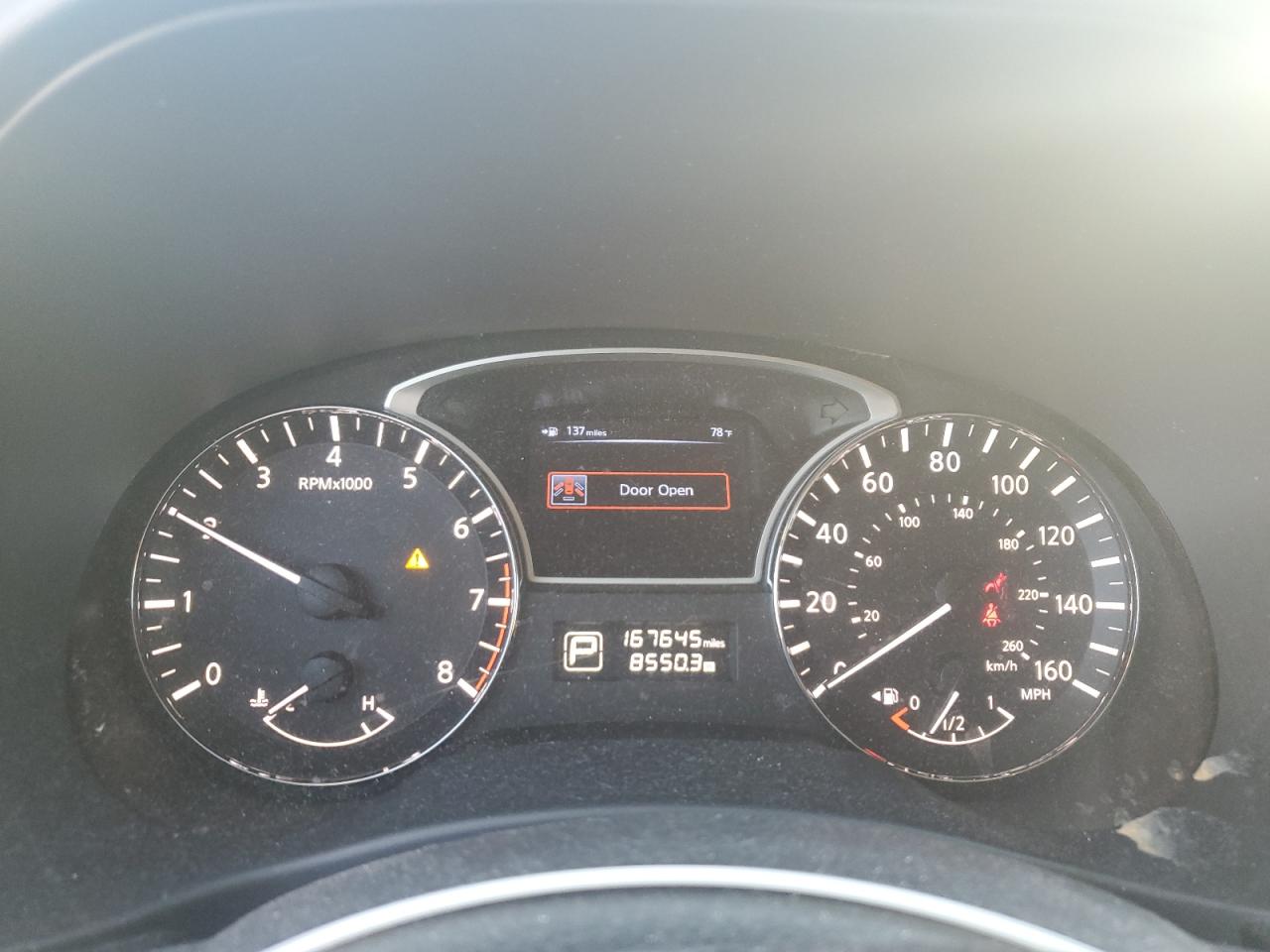 Nissan Pathfinder S Image 6