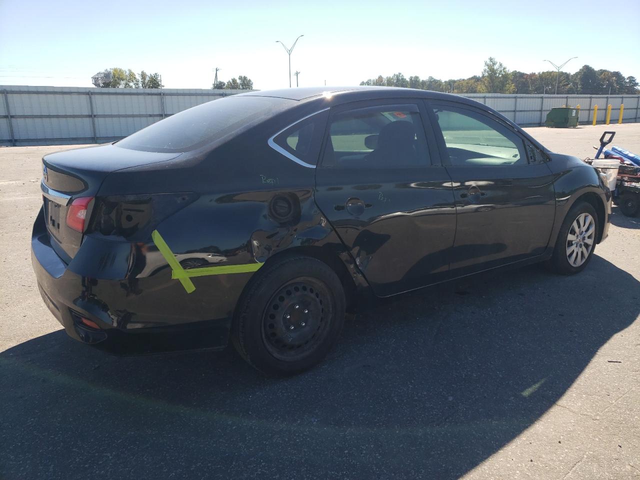 Nissan Sentra S Image 3