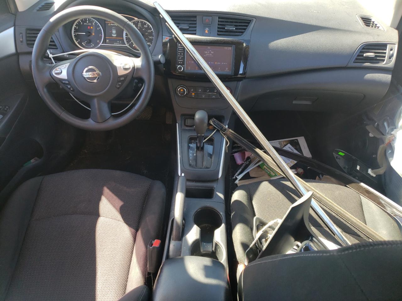 Nissan Sentra S Image 10