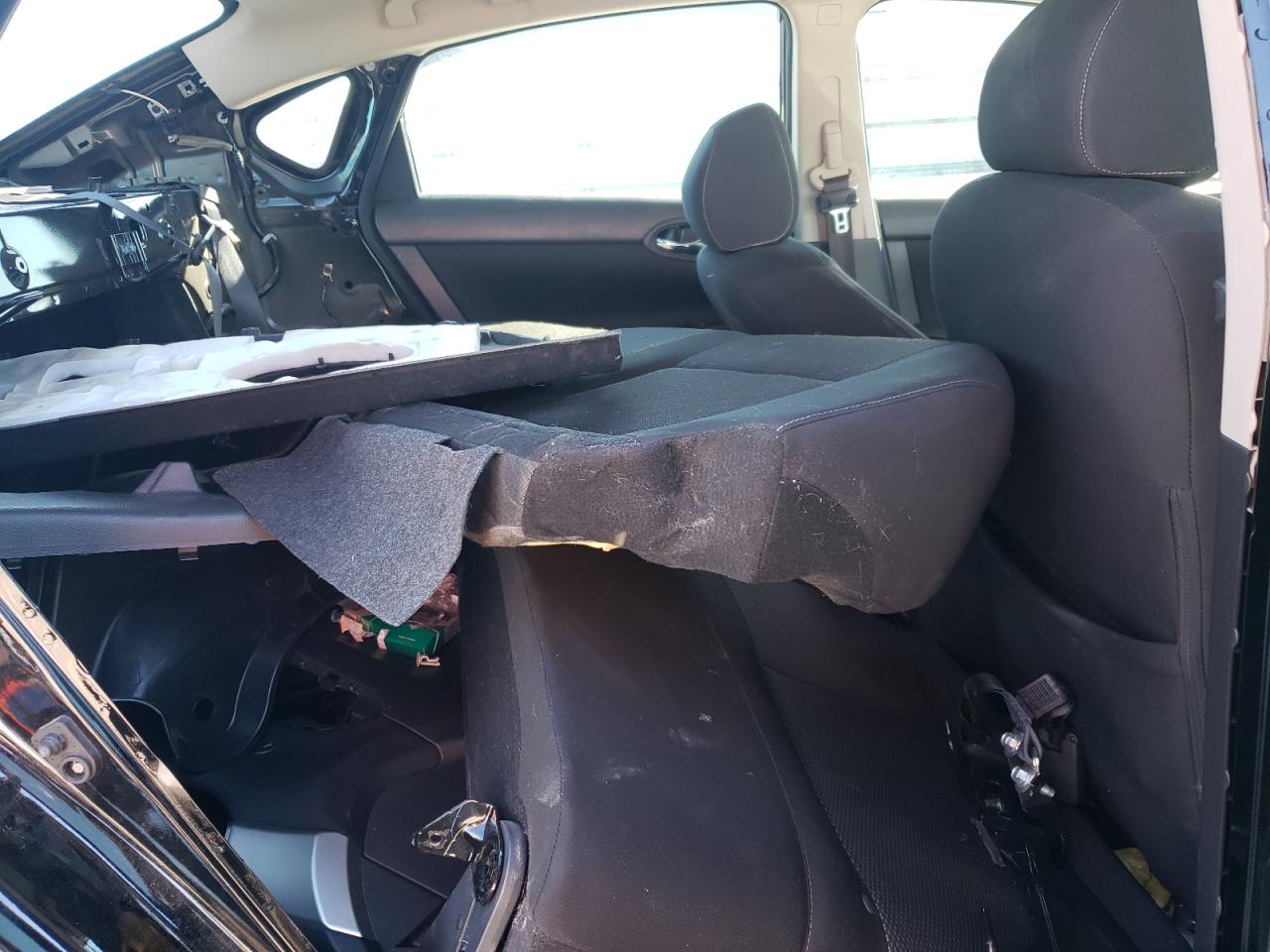 Nissan Sentra S Image 5