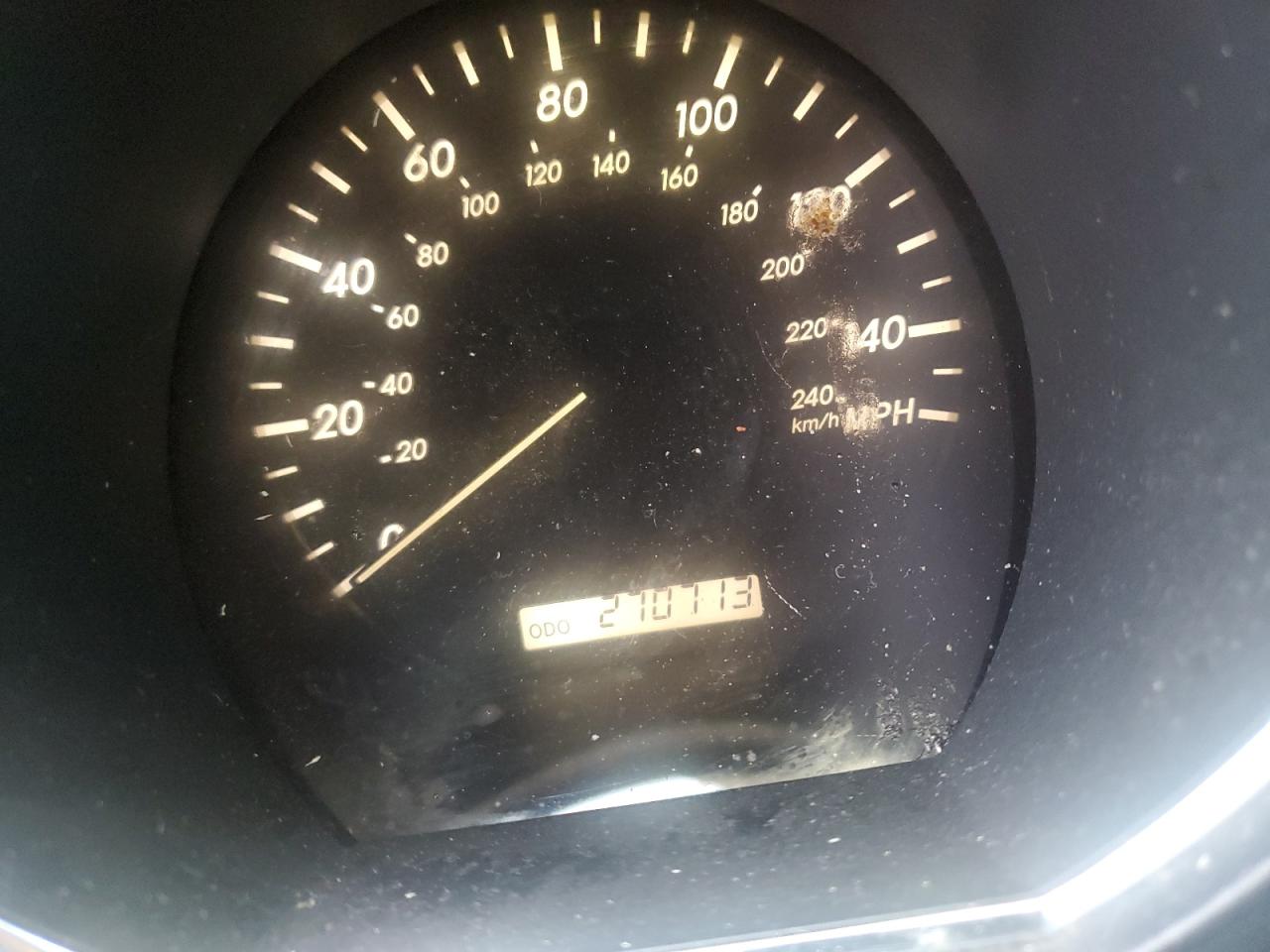 Lexus RX 330 Image 12