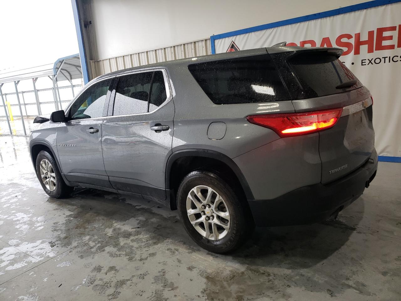 Chevrolet Traverse Ls Image 2