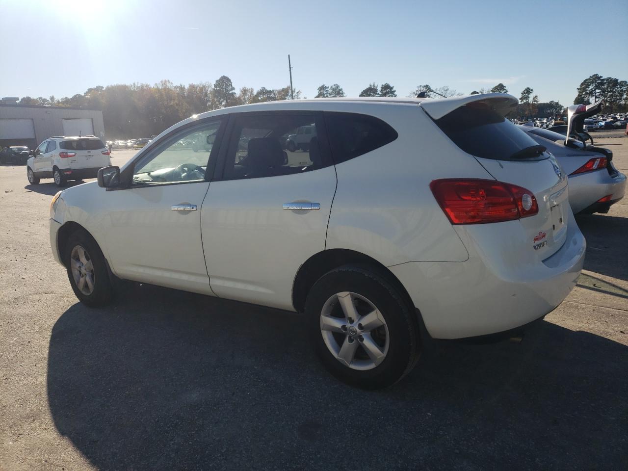 Nissan Rogue S Image 3