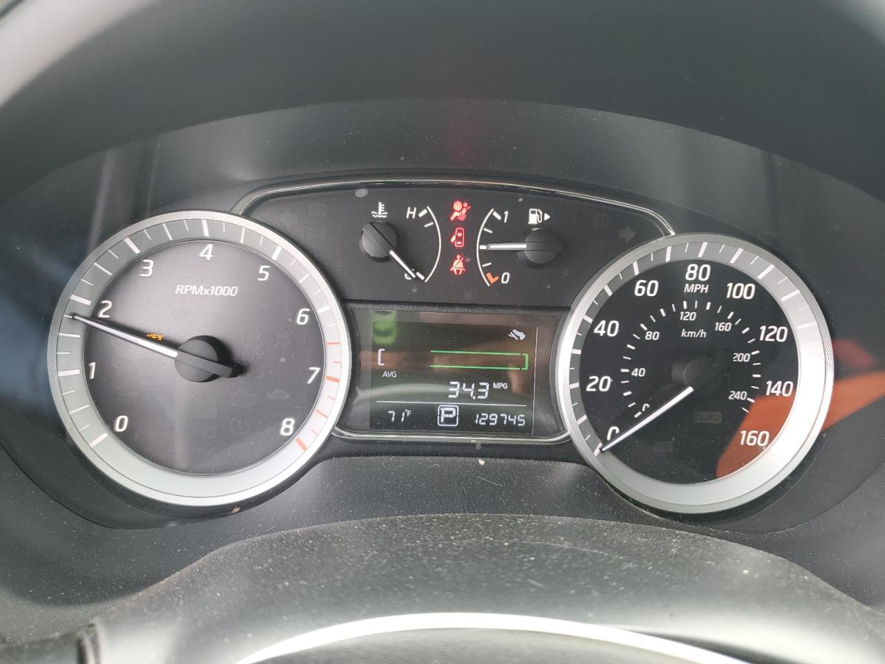 Nissan Sentra S Image 9