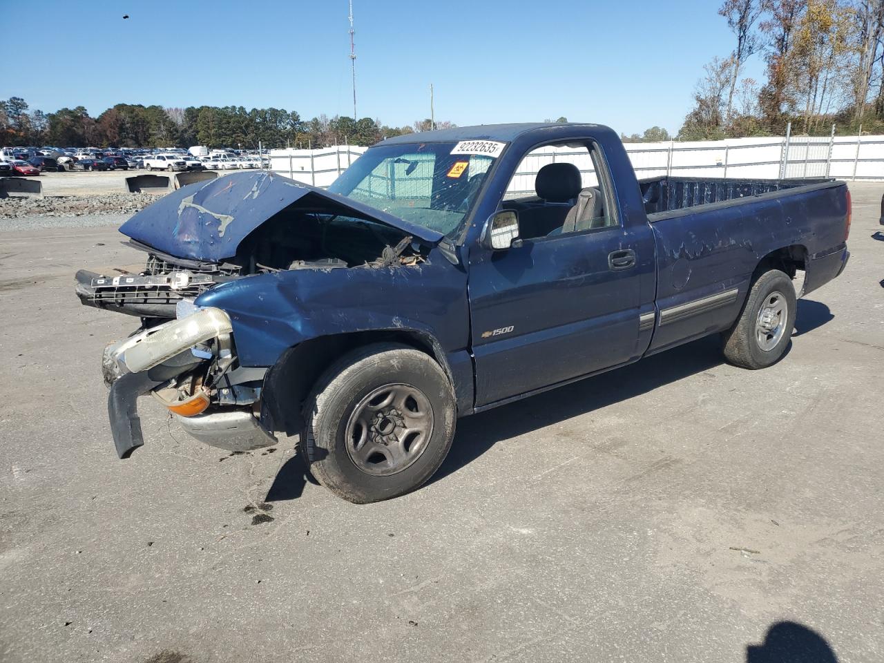 Chevrolet Silverado C1500 Image 1