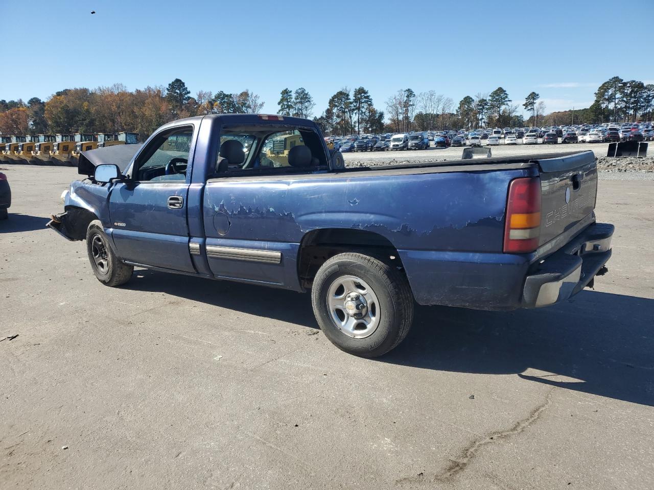 Chevrolet Silverado C1500 Image 2