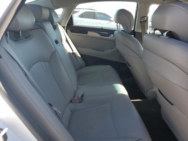 Hyundai Genesis 3.8l Image 6