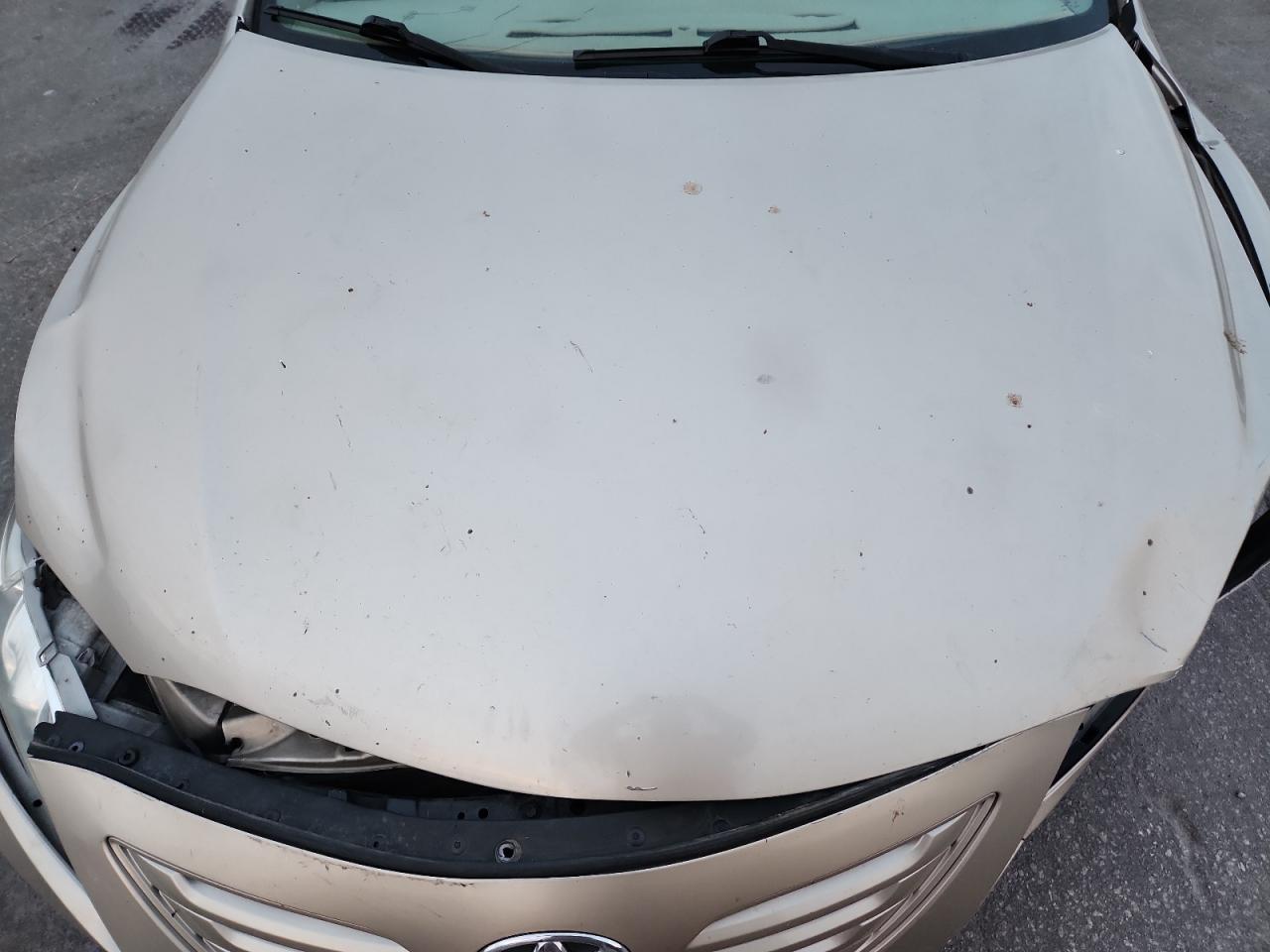 Toyota Camry Ce Image 3