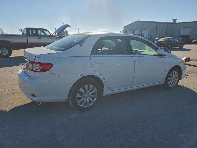 Toyota Corolla Base Image 4