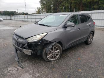  Salvage Hyundai TUCSON