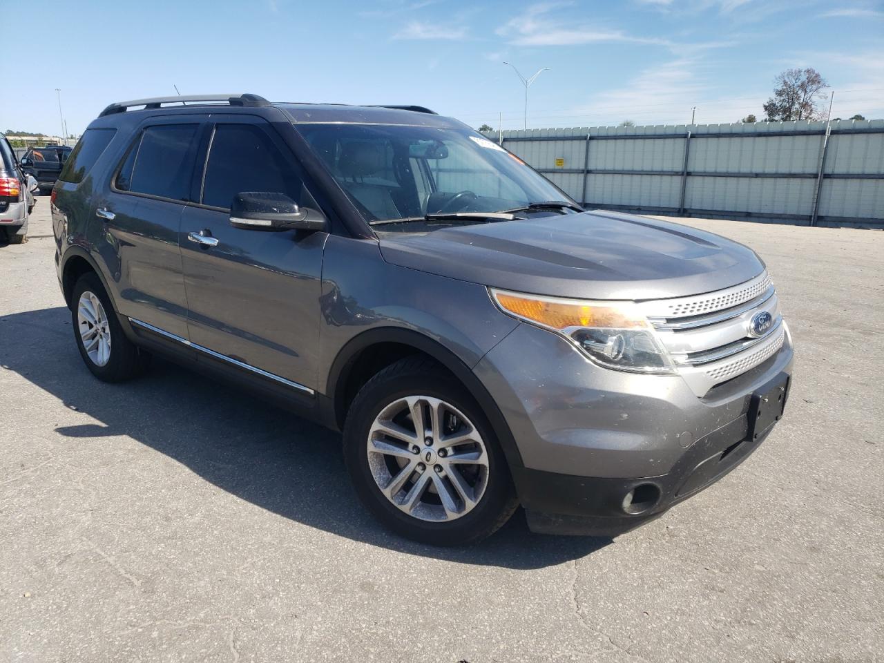 Ford Explorer Xlt Image 9