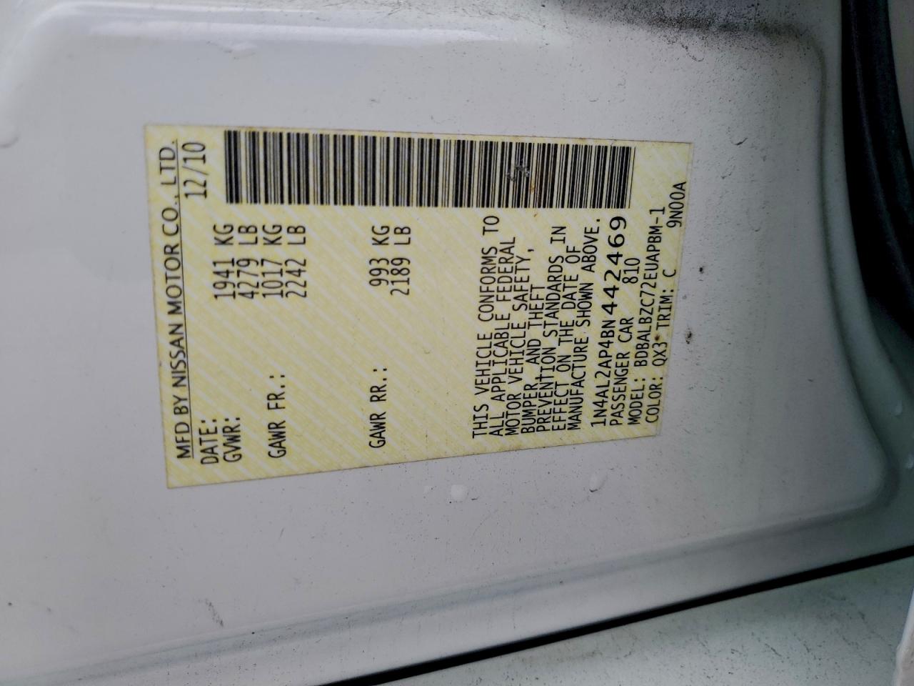 Nissan Altima Base Image 9