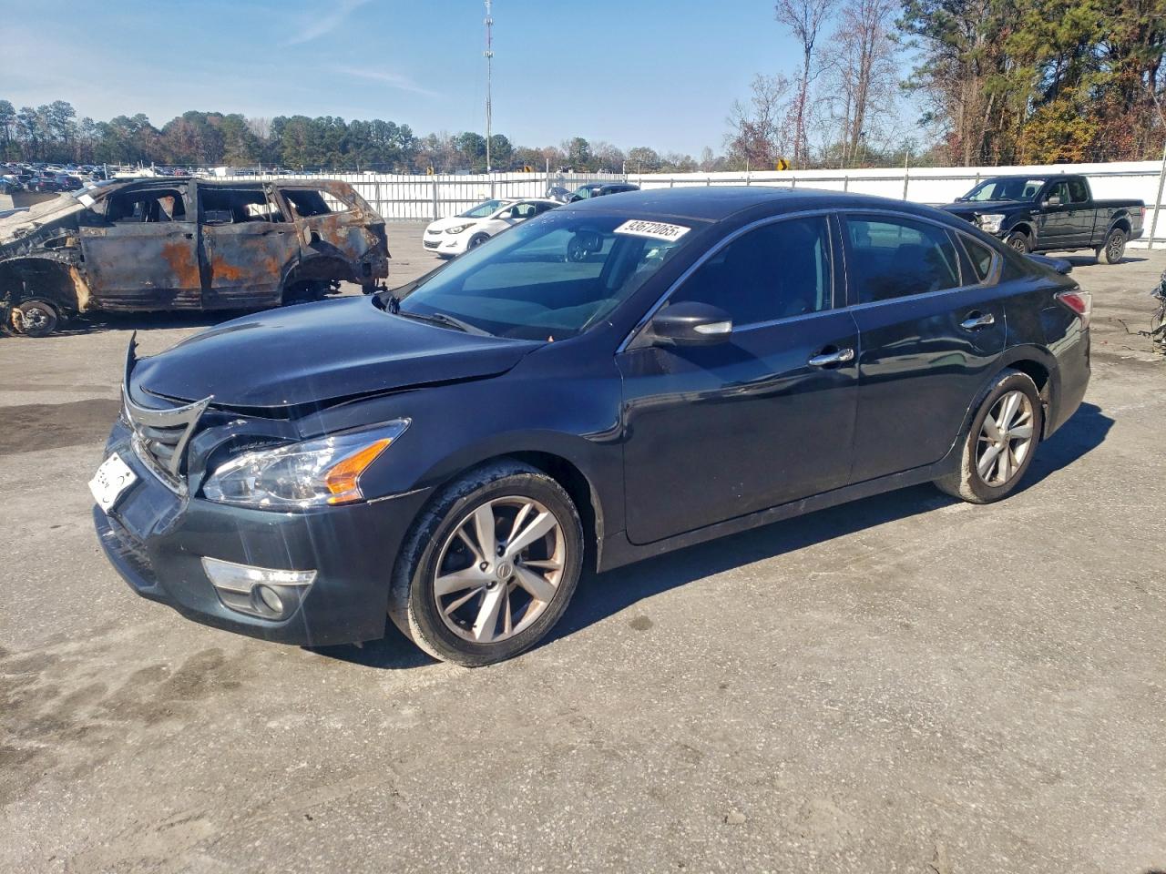 Nissan Altima 2.5 Image 1