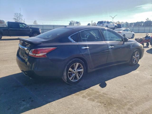 Nissan Altima 2.5 Image 4