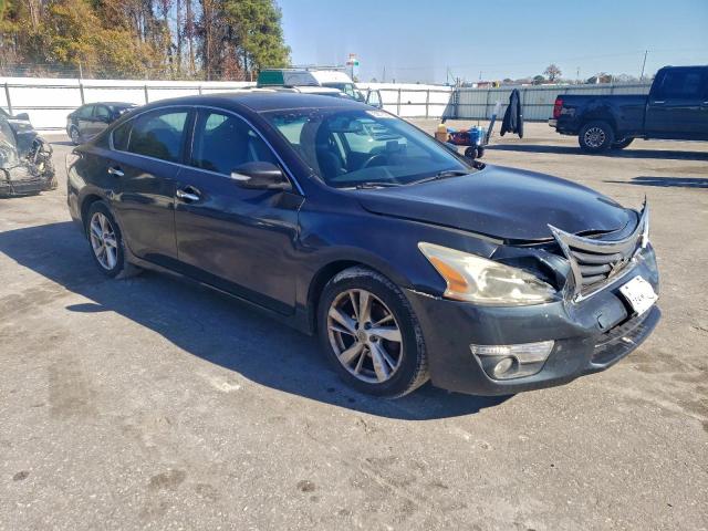 Nissan Altima 2.5 Image 8