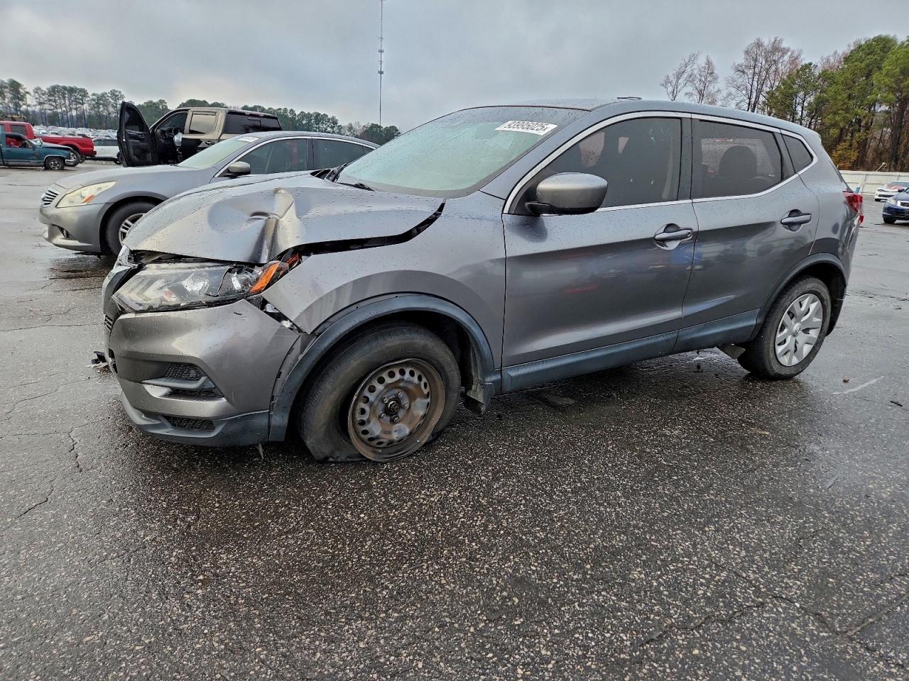 Nissan Rogue S Image 1