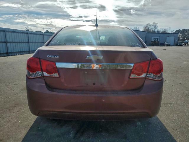 Chevrolet Cruze Ls Image 2