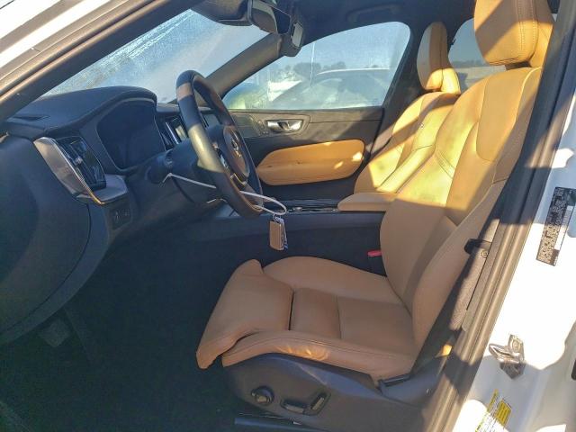 Volvo XC60 T5 Inscription Image 2