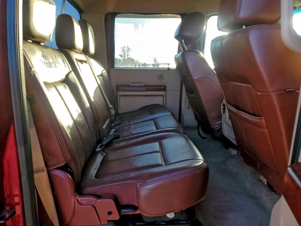 Ford F-350 Super Duty Image 8