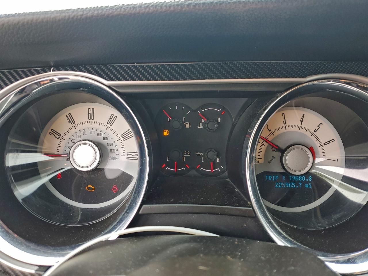 Ford Mustang Image 5