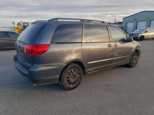 Toyota Sienna Ce Image 3