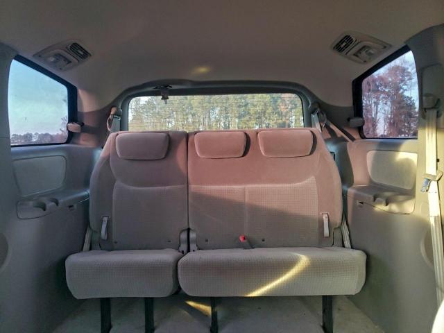 Toyota Sienna Ce Image 12