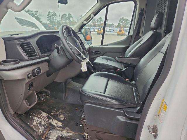 Ford Transit T-250 Image 9