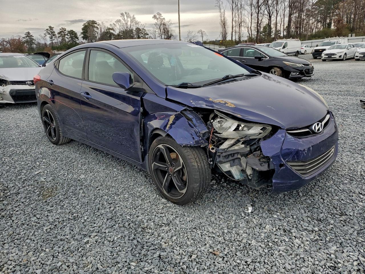 Hyundai ELANTRA Gls Image 5