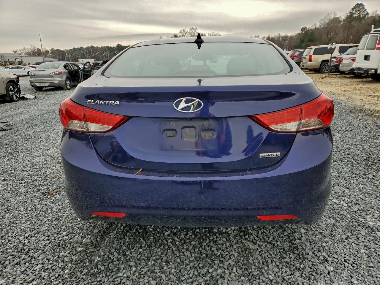 Hyundai ELANTRA Gls Image 6